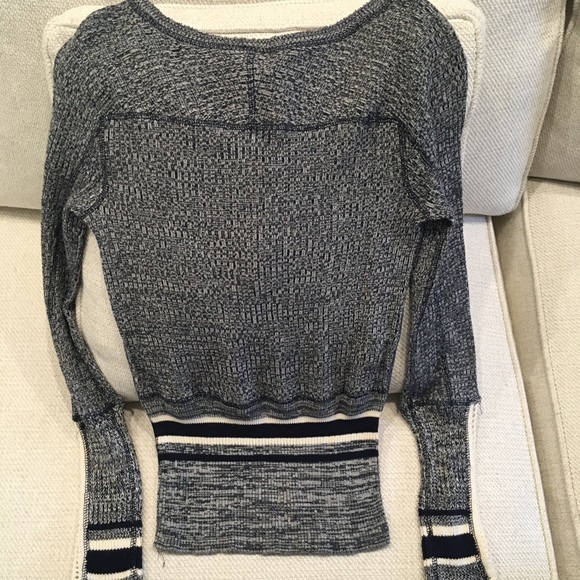 NWOT We The Free Long-Sleeved Top, Size XS - Picture 4 of 5